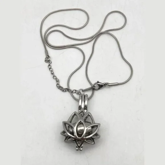Stainless Steel Lotus Flower Cremation Urn Necklace - Memorial Keepsake Pendant - Picture 1 of 3